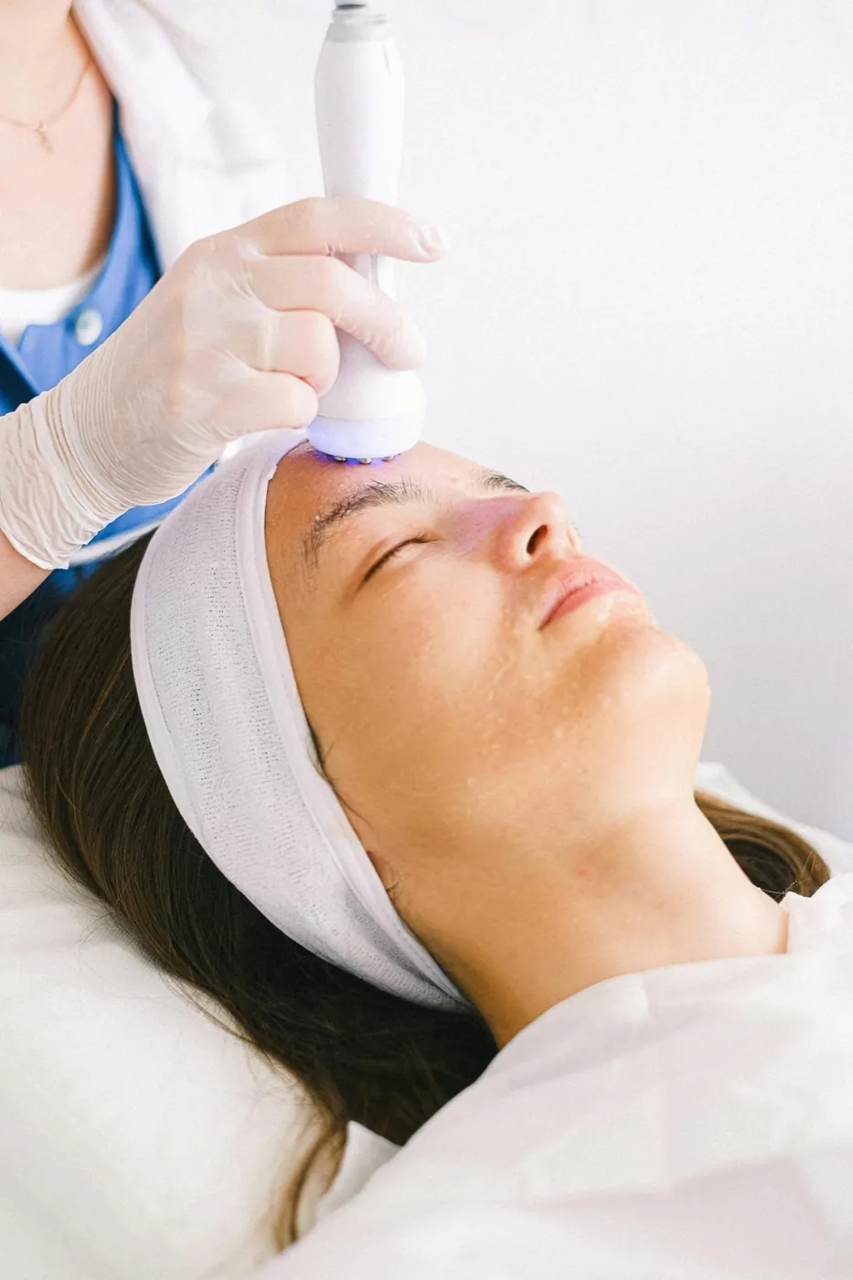 A client receiving an oxygen facial treatment